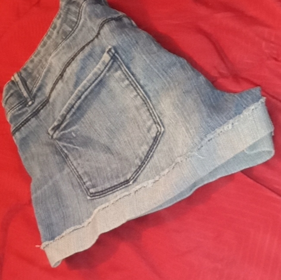 Forever 21 Pants - Forever 21 booty shorts size 28